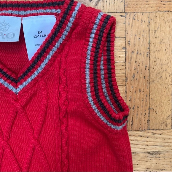🌟3/$15🌟Preppy Red Cotton V-Neck Cable Knit Sweater Vest Baby Size 6M - Picture 4 of 5